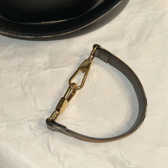 Authentic  Burberry Leather Black Shoulder Bucket Bag - Picture 8 of 15